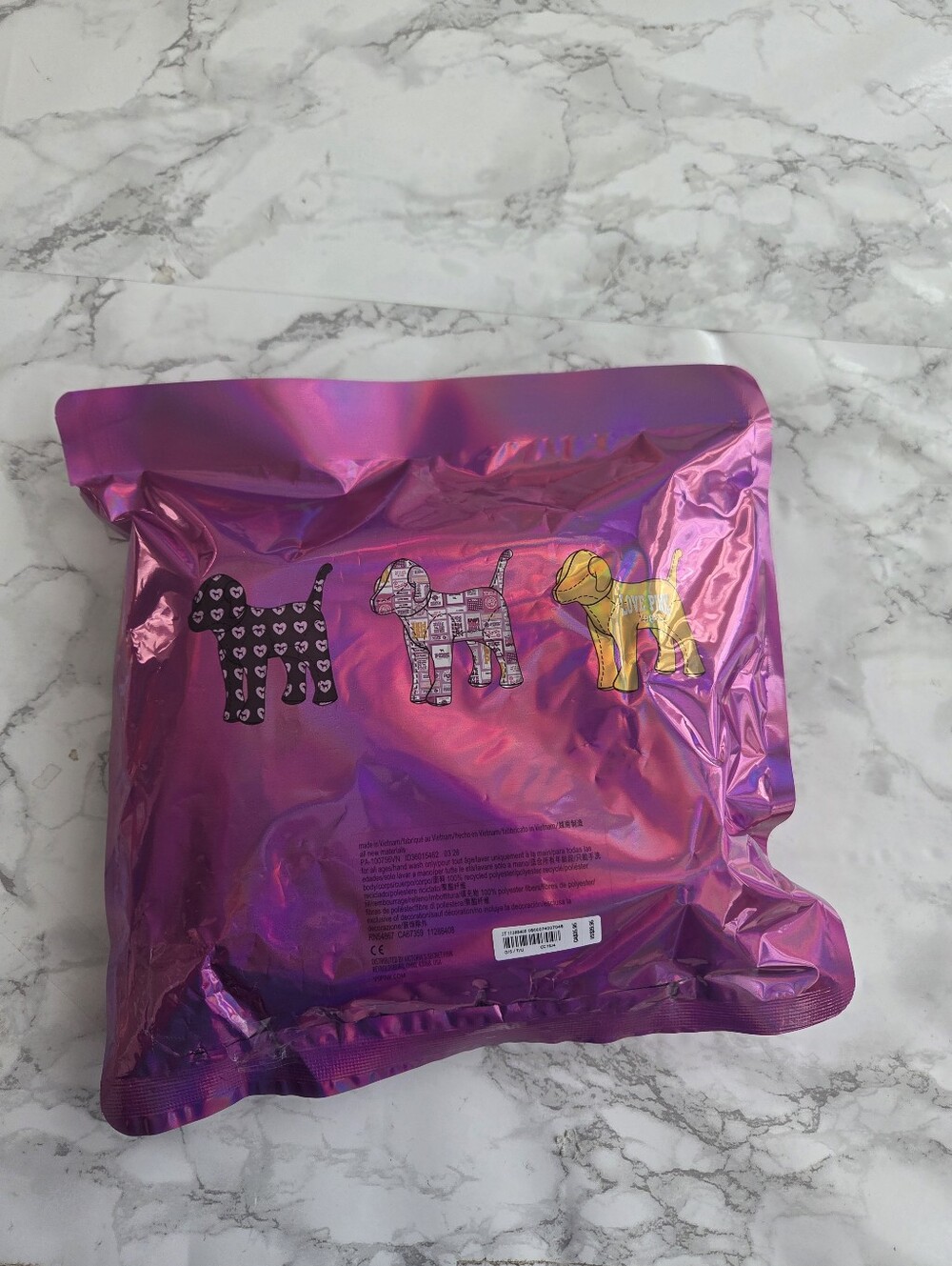 Victoria's Secret Pink Hearts Dog Plush Toy 2026 - Picture 7 of 7